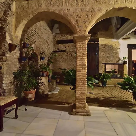 Dona Ines Barrio Santacruz Homestay szállás *